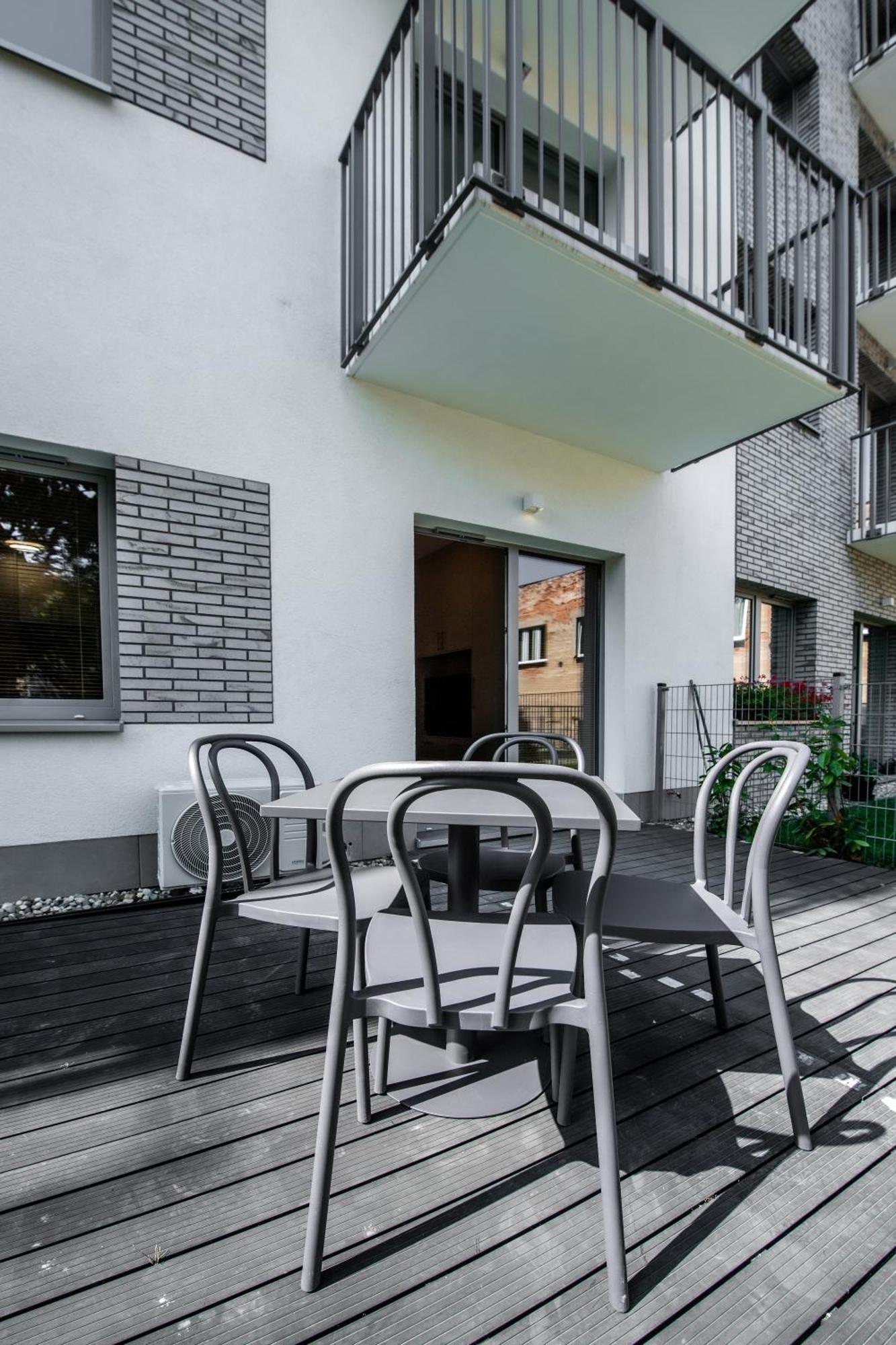Apartament Mikolowska Z Tarasem Gliwice Bagian luar foto
