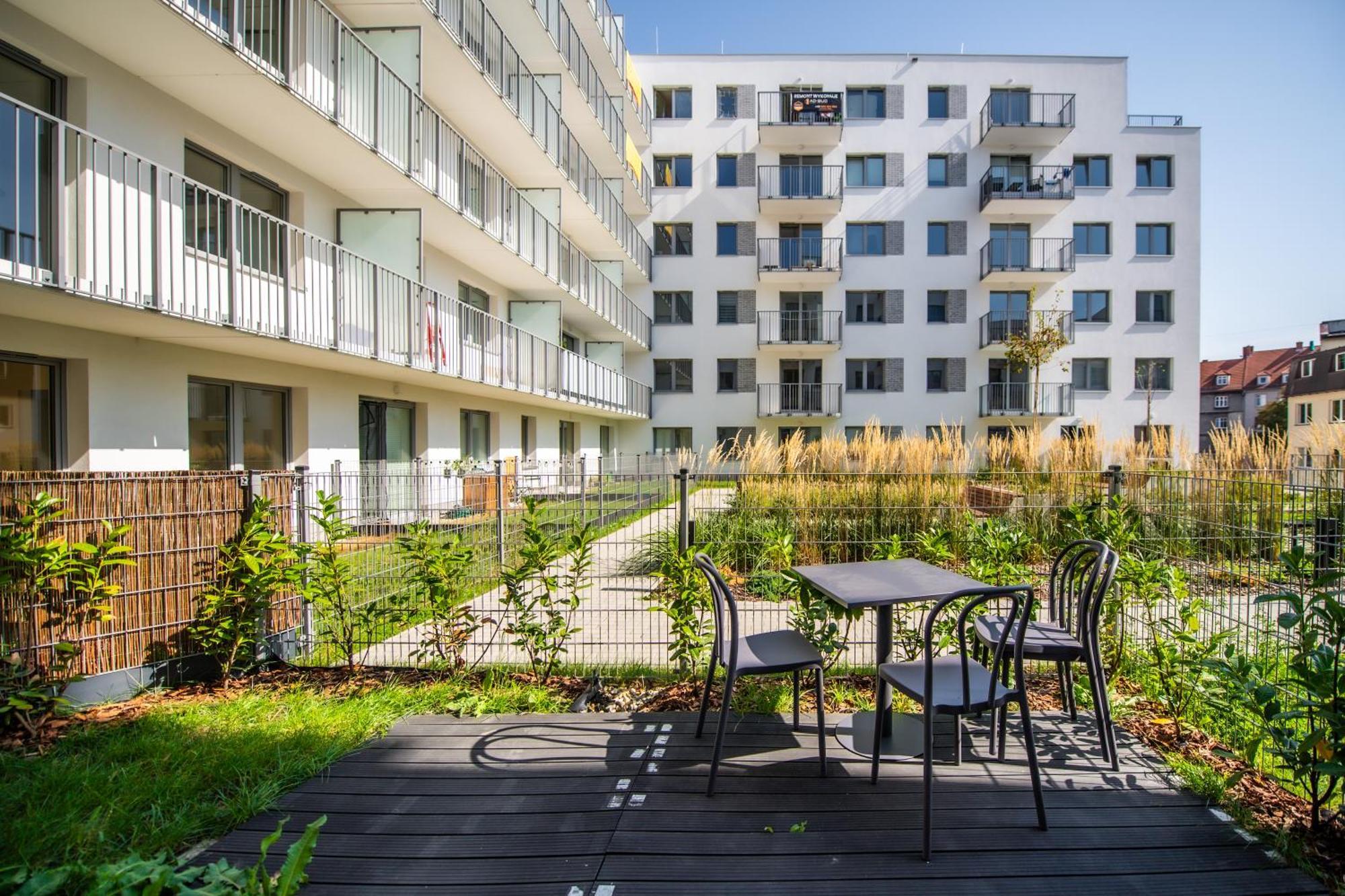 Apartament Mikolowska Z Tarasem Gliwice Bagian luar foto