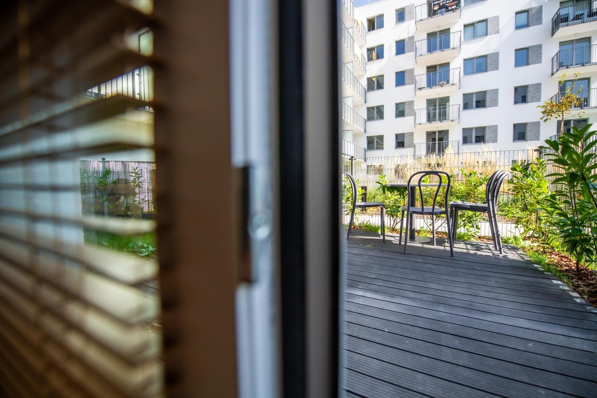 Apartament Mikolowska Z Tarasem Gliwice Bagian luar foto
